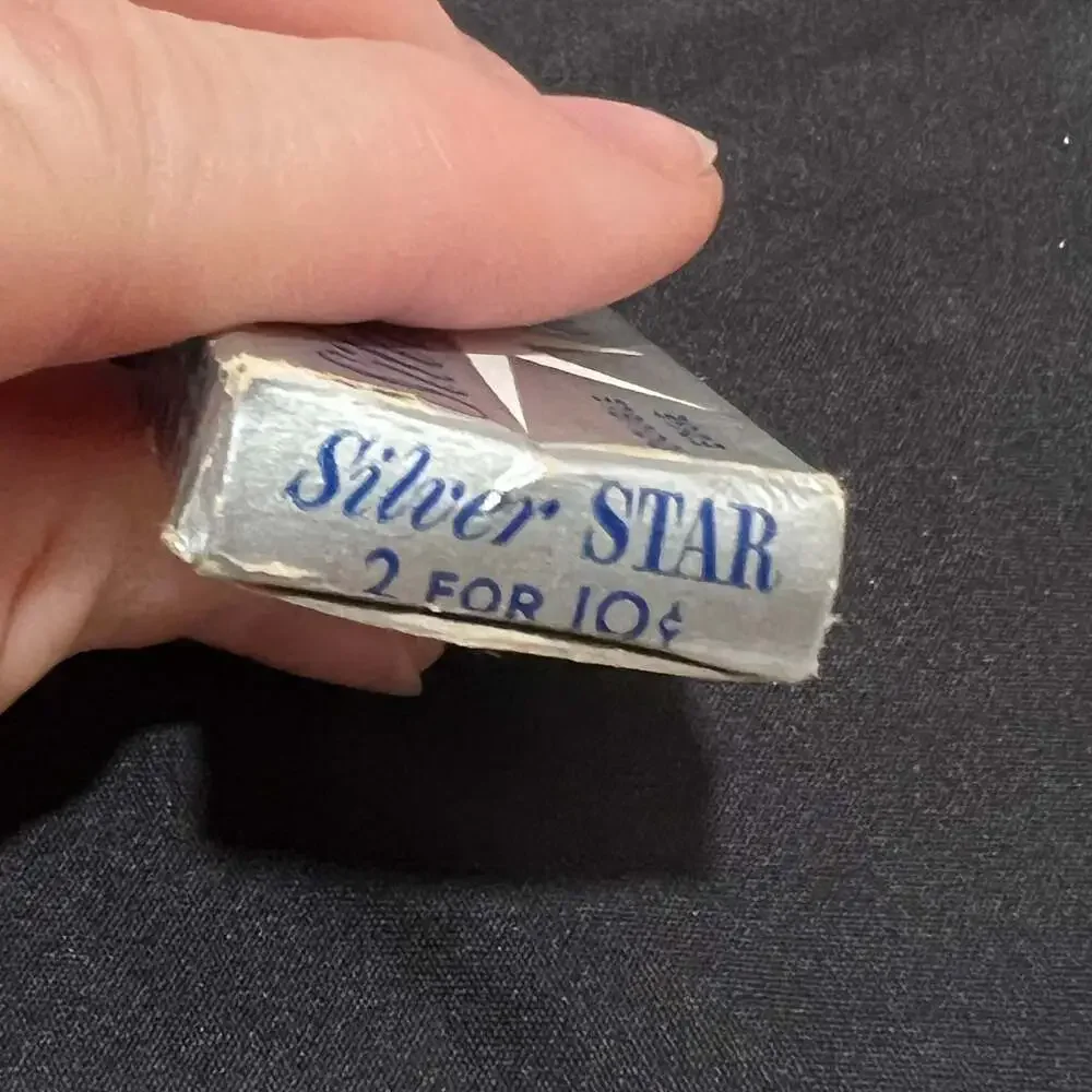 Vintage Double Edge Safety Razor with Silver Star Blades
